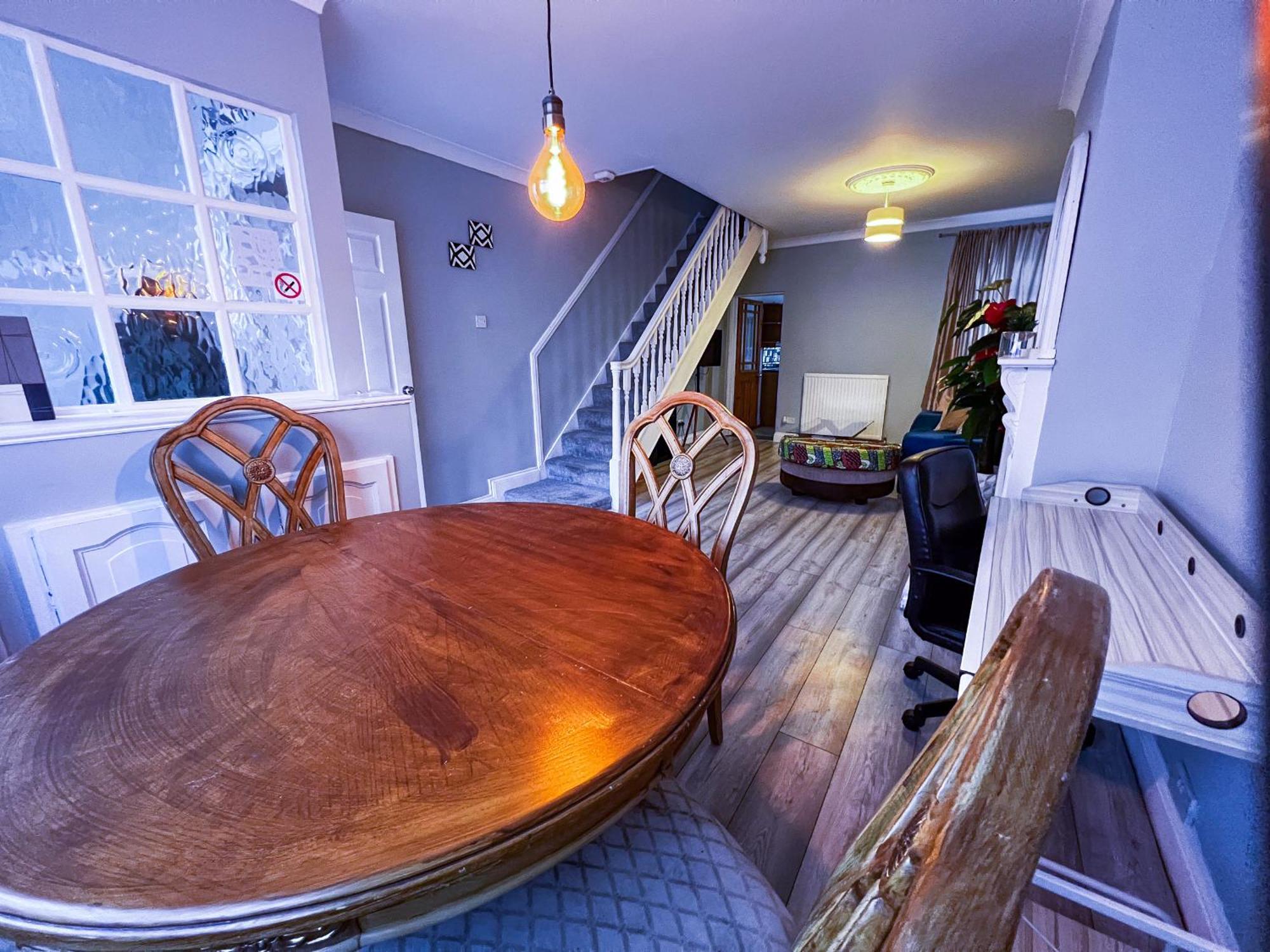 Spacious Retreat - Remote Worker & Family Friendly Портцмаус Экстерьер фото